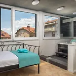 Muller Apartment